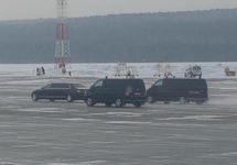 В Красноярске пассажиров самолета два часа продержали на морозе из-за Путина