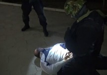 Северная Осетия: задержание подозреваемого в атаке на полицейских. Кадр съемки МВД